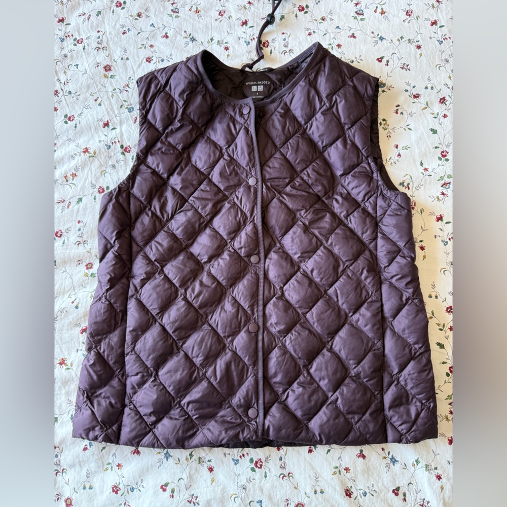 Uniqlo lightweight water repellent quilted Women's Vest - S Purple